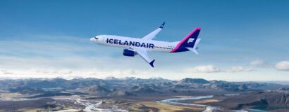 Icelandair-Flug über isländischer Landschaft